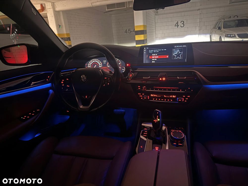 BMW Seria 5 525d Sport Line sport - 10