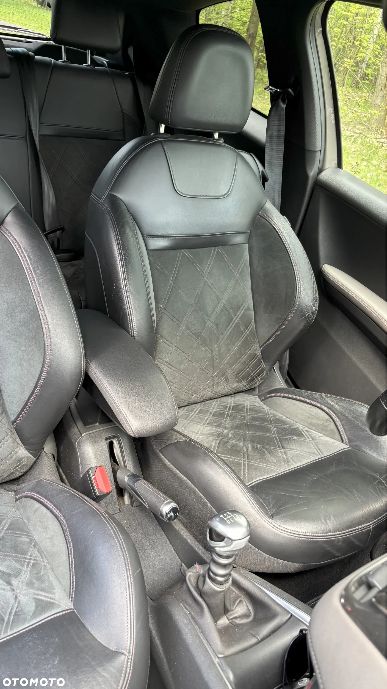 Peugeot 208 155 THP Allure - 16