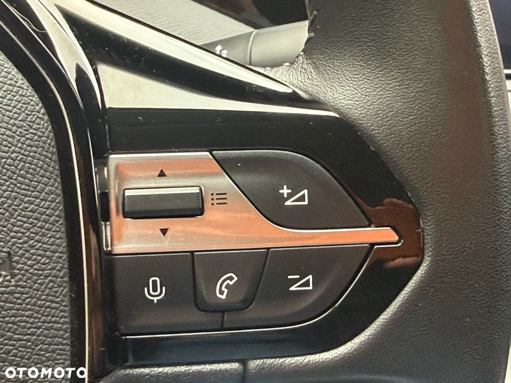 Peugeot 308 BlueHDi FAP 130 Stop & Start Allure - 21
