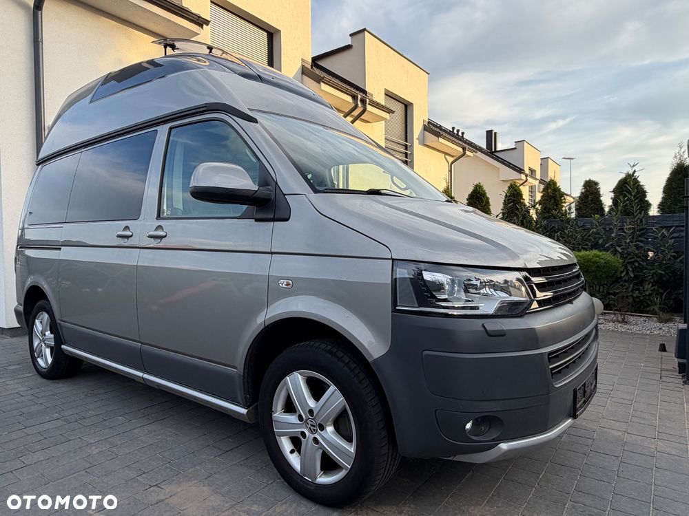 Volkswagen Multivan - 1