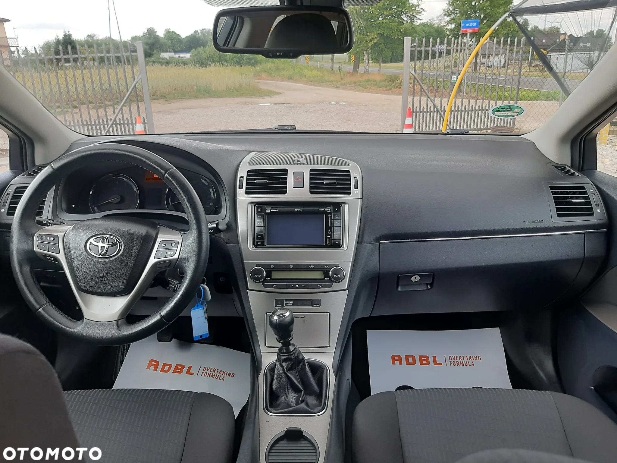 Toyota Avensis 2.0 Sol plus NAVI - 20
