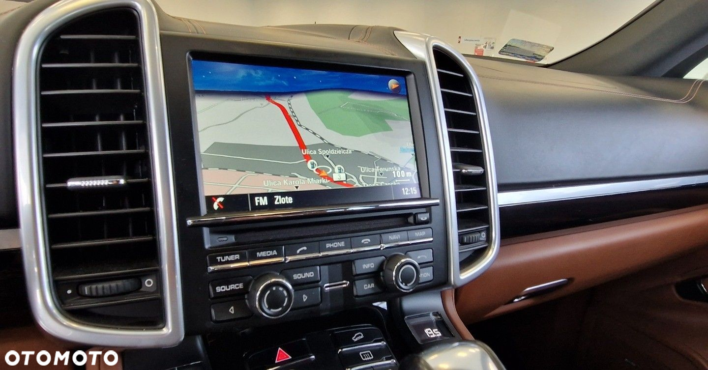 Porsche Cayenne - 31
