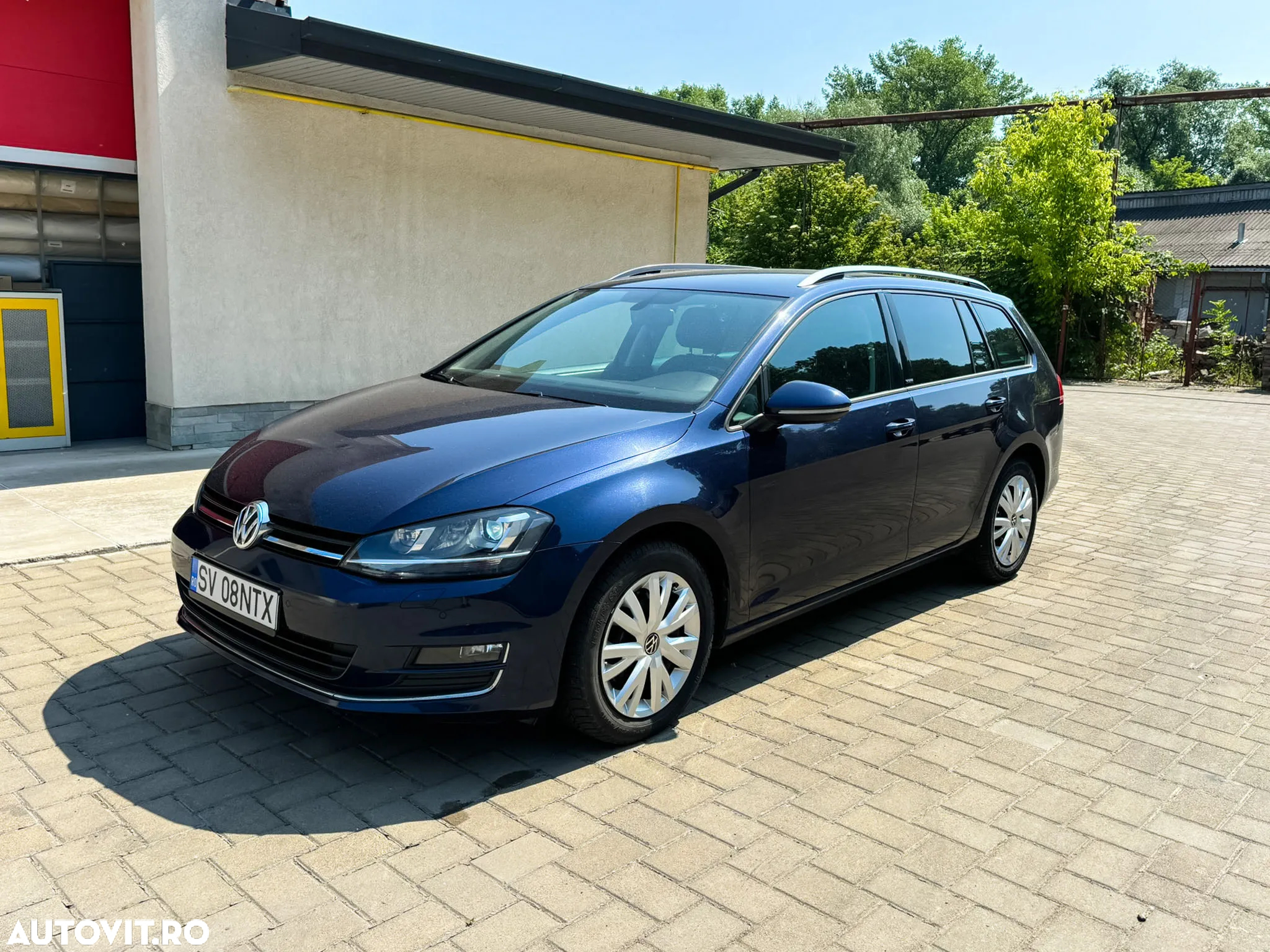 Volkswagen Golf 2.0 TDI BlueMotion Technology DSG Allstar - 2