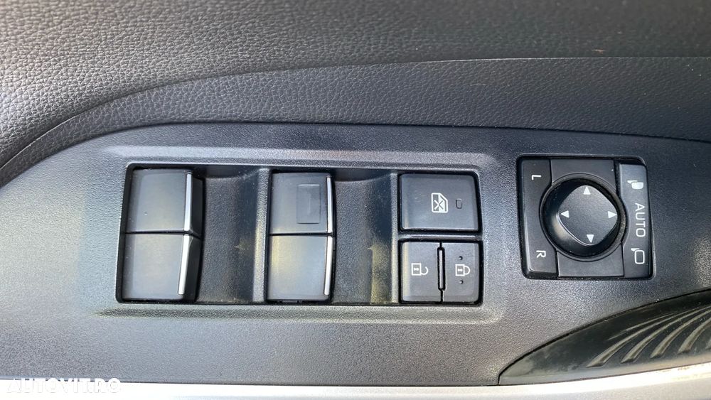 Toyota RAV4 2.5 VVT-iE 4x4 Dynamic - 11