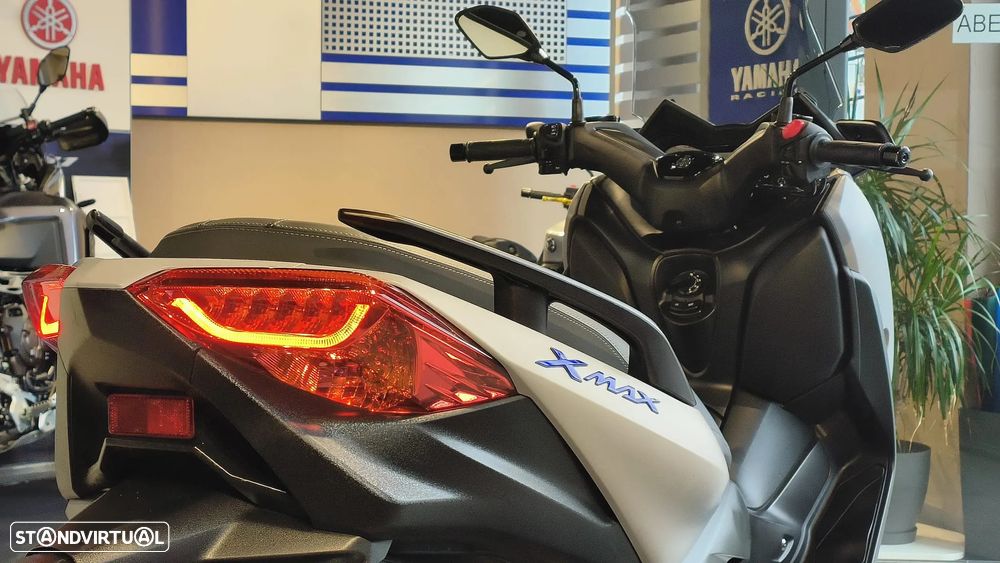 Yamaha X-Max 300 - 7