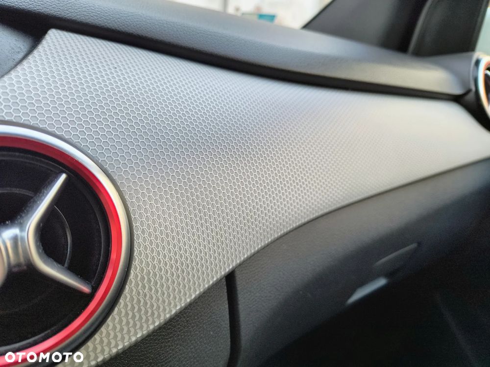 Mercedes-Benz Klasa B - 21