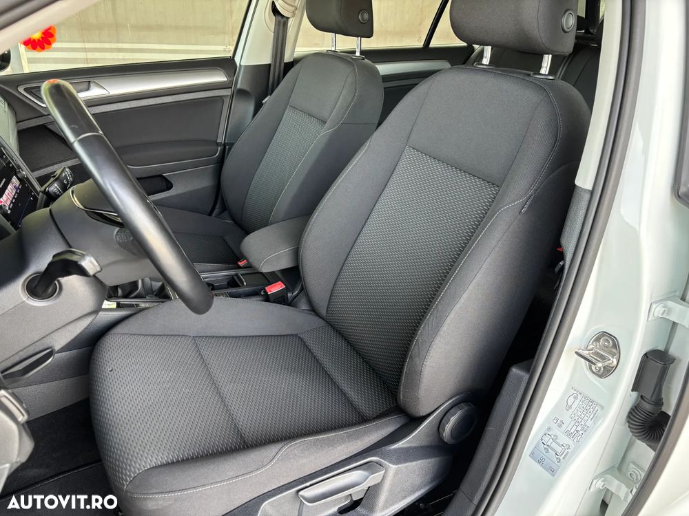 Volkswagen Golf 1.0 TSI Comfortline - 29
