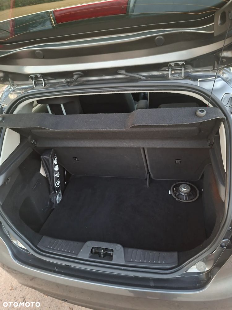 Ford Fiesta - 13