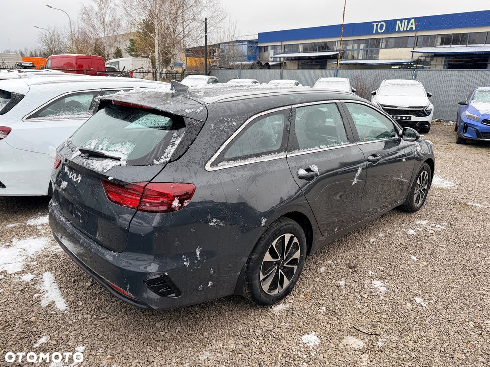 Kia Ceed 1.5 T-GDI M - 4