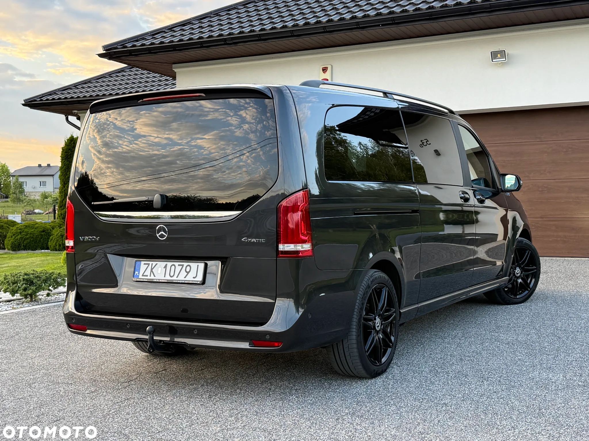 Mercedes-Benz Klasa V 300 d 4-Matic 9G-Tronic (ekstra d³) - 4