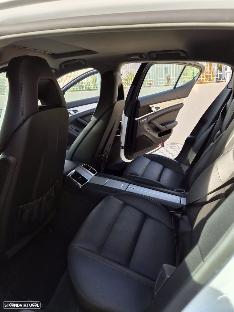 Porsche Panamera - 5