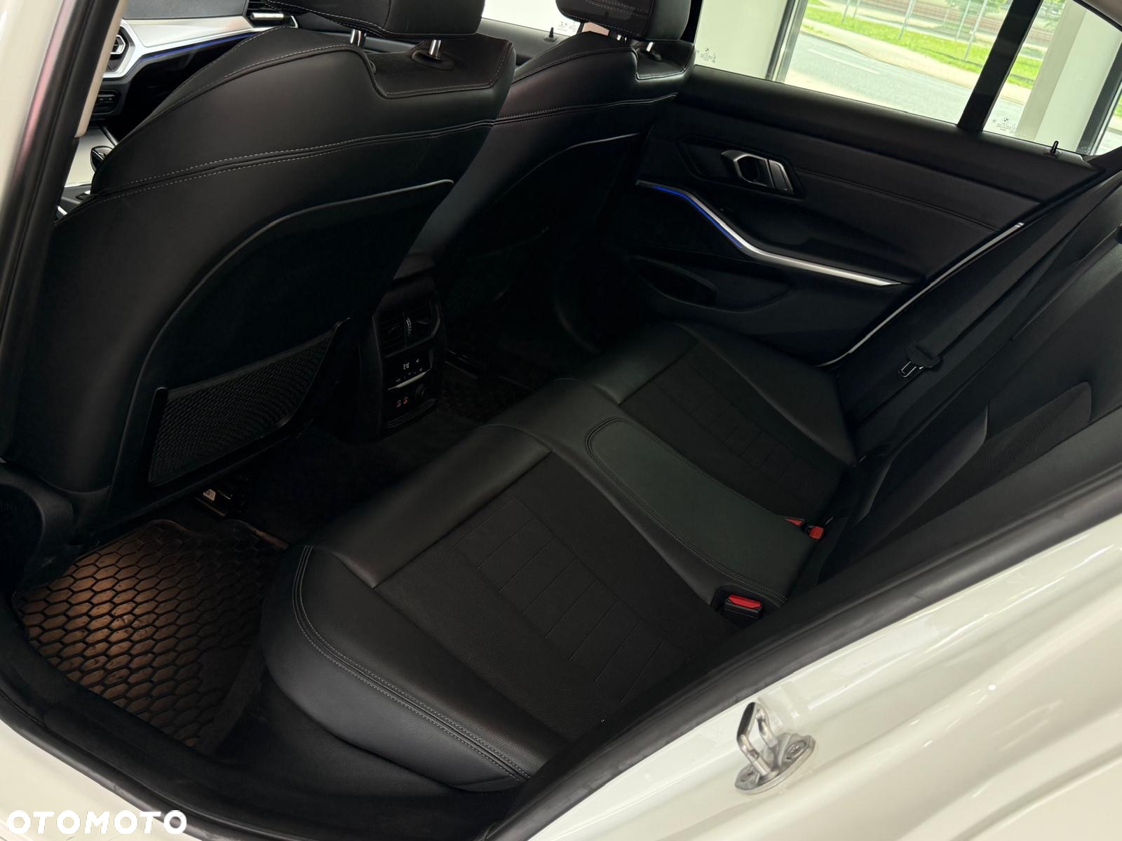 BMW Seria 3 - 9