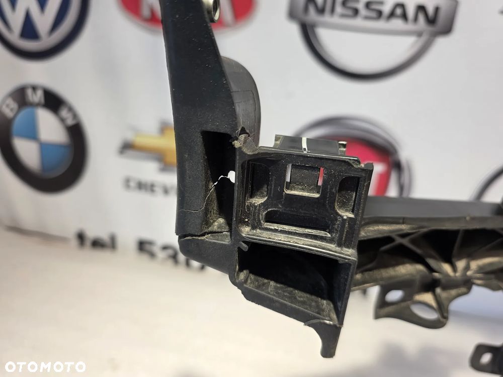 HYUNDAI i30 III 3 16- WZMOCNIENIE CZOŁOWE / PAS PRZEDNI NR 64101-G4000 NR AUKCJI WZM568 - 24