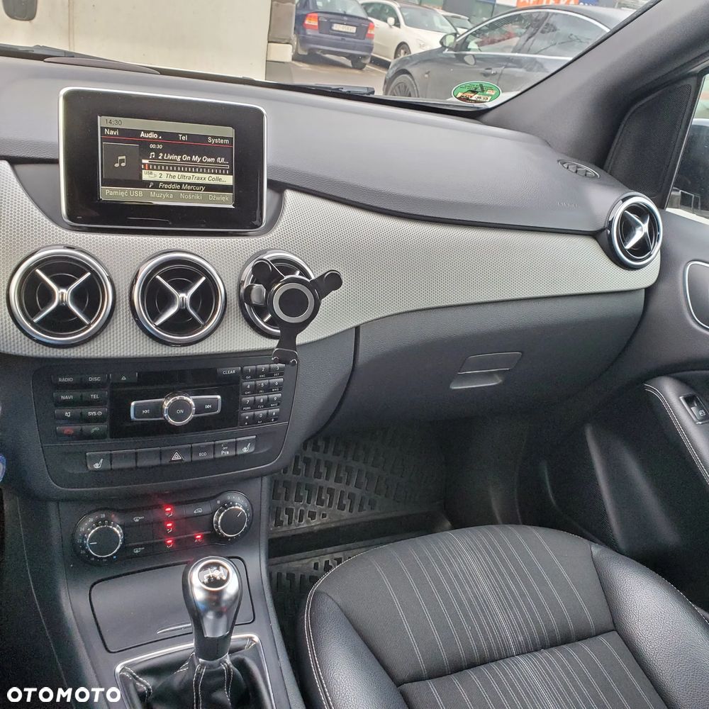 Mercedes-Benz Klasa B 180 - 10