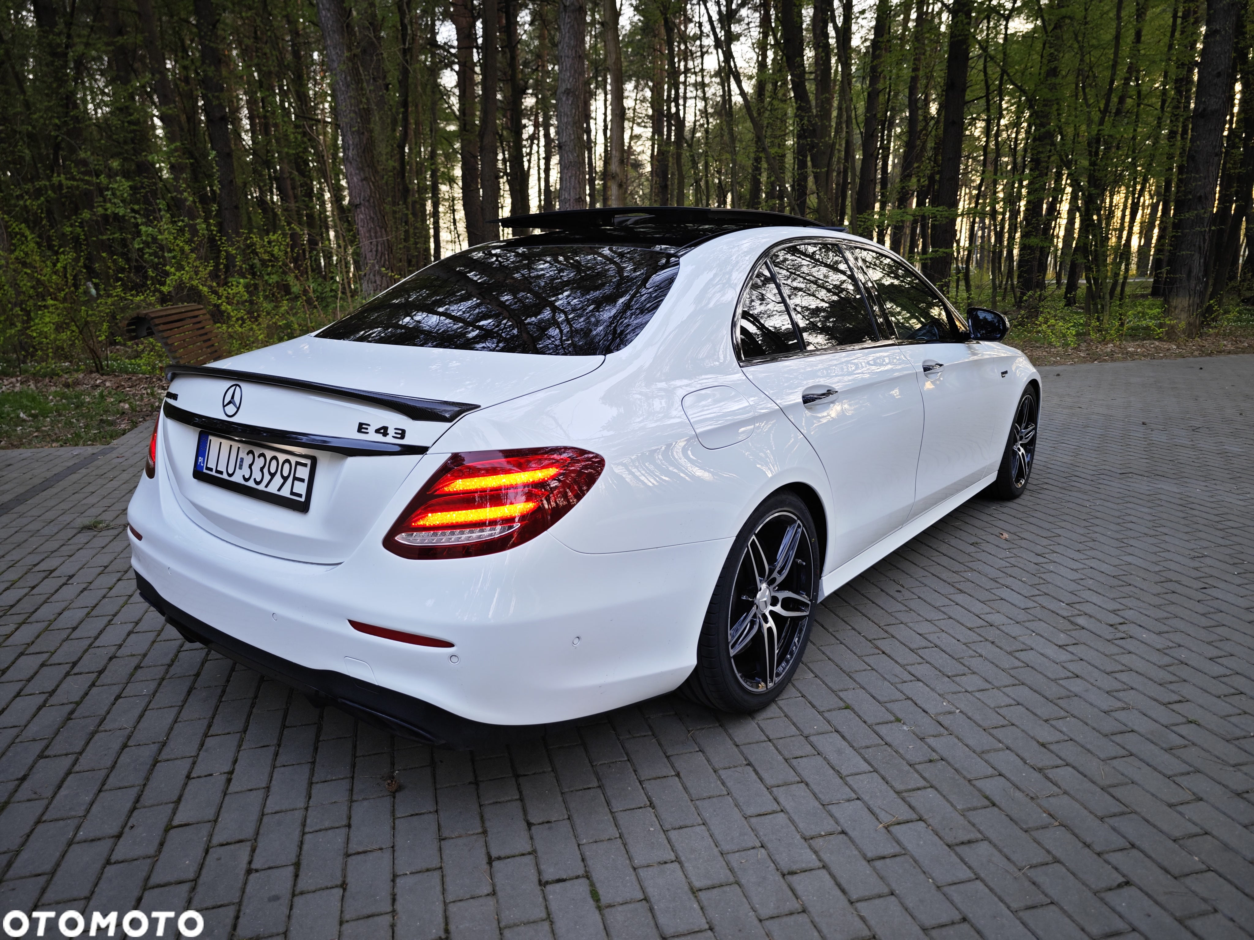 Mercedes-Benz Klasa E 43 AMG 4Matic 9G-TRONIC - 6