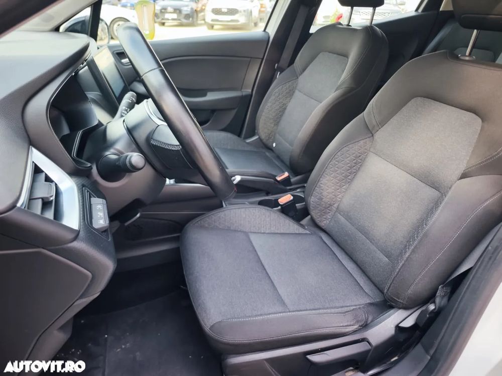 Renault Clio V E-Tech 145 Techno - 11