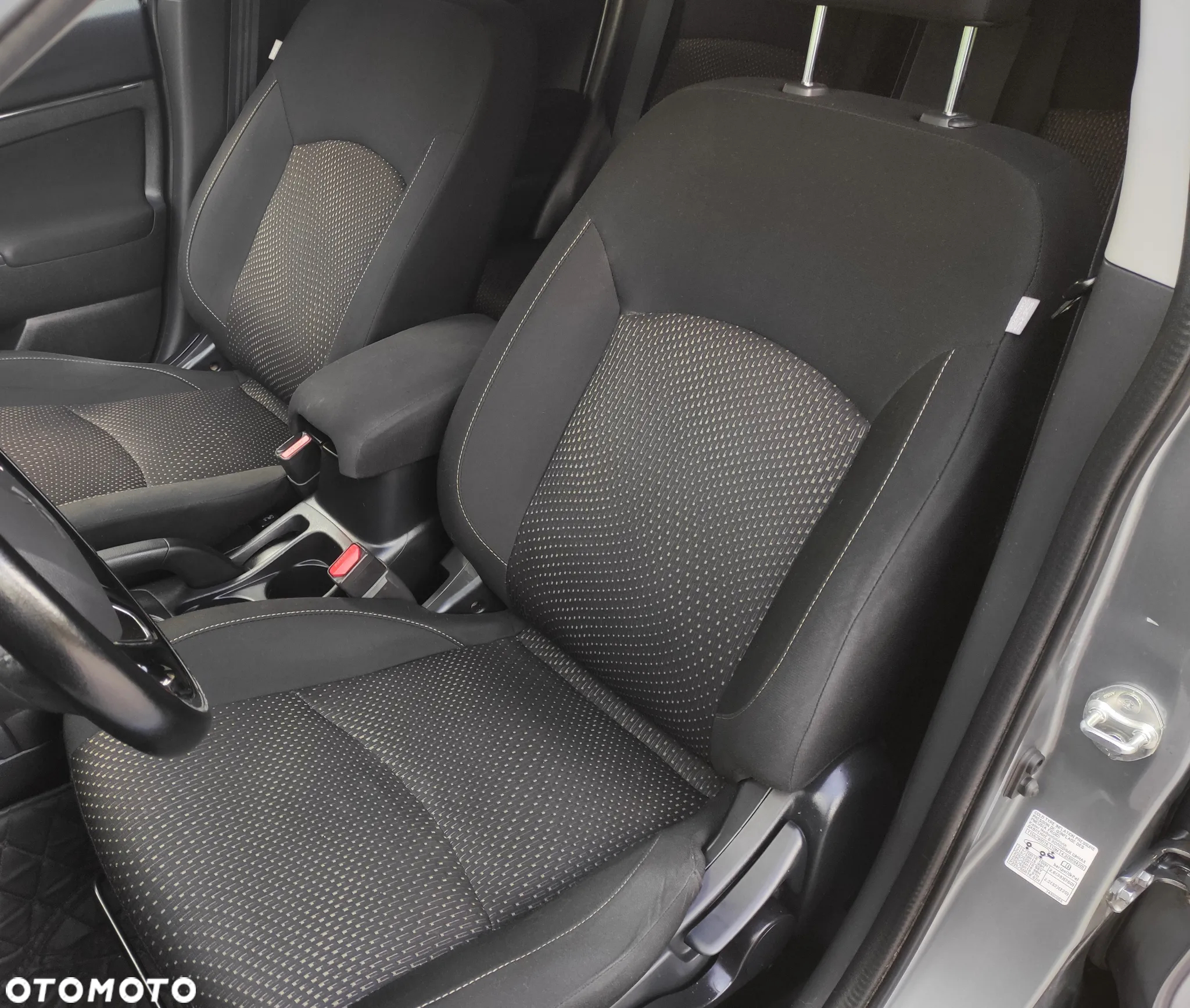 Mitsubishi ASX - 11
