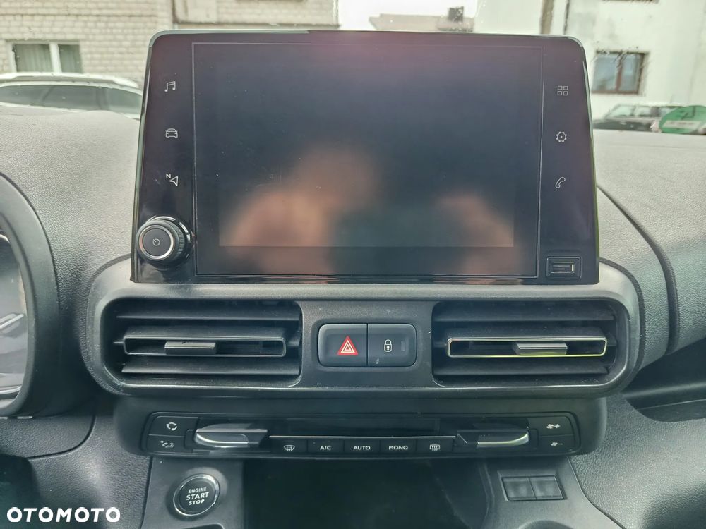Toyota Proace City Verso 1.5 D-4D L2 Team Deutschland 7-Sitzer - 16