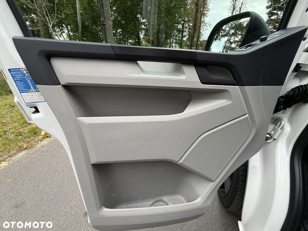 Volkswagen Transporter - 17