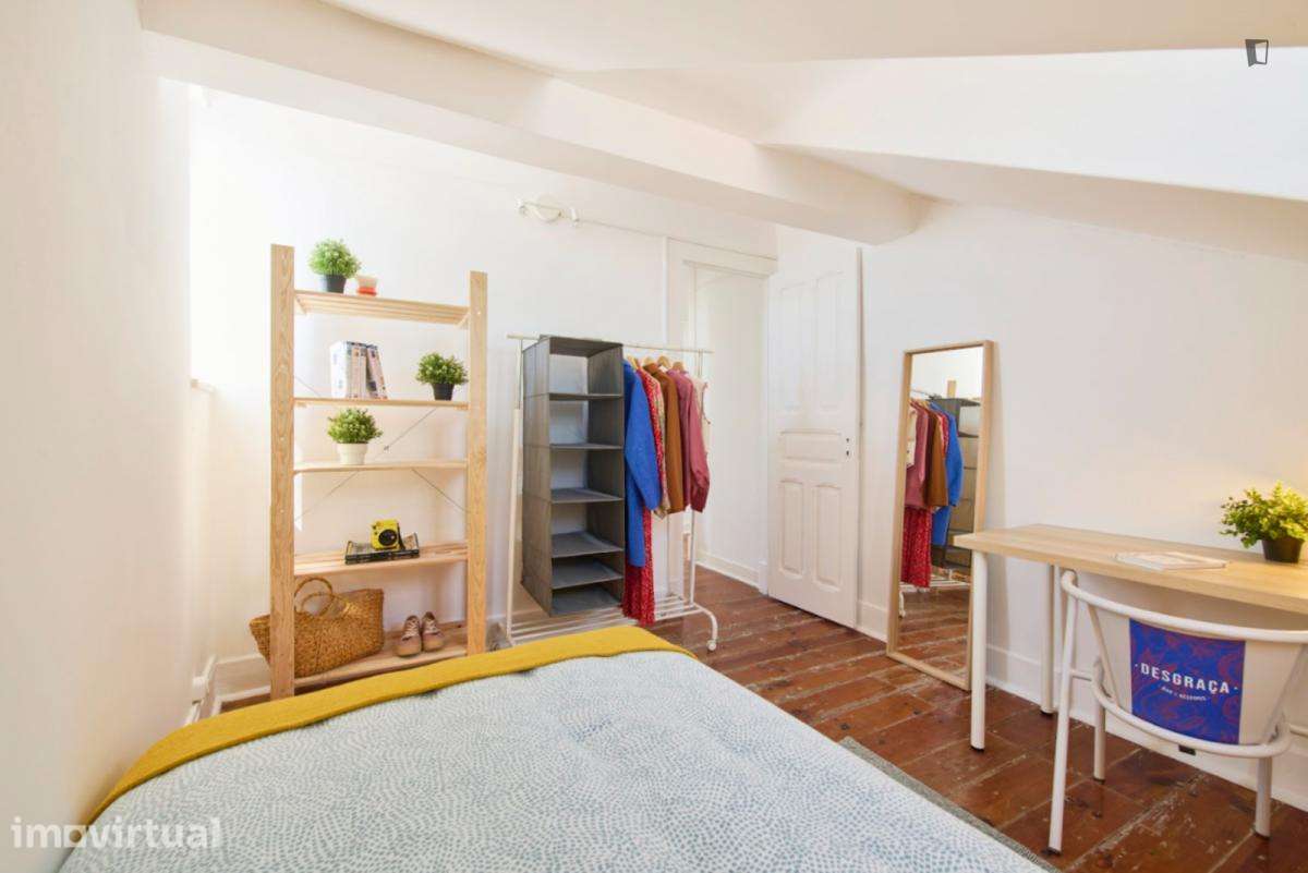Quarto - localizado em São Bento Lisbon - Grande imagem: 3/29