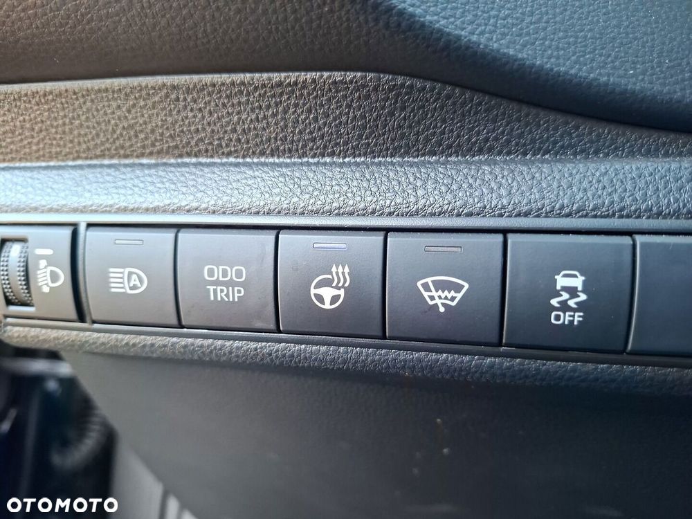 Toyota Corolla 1.8 Hybrid Style - 20