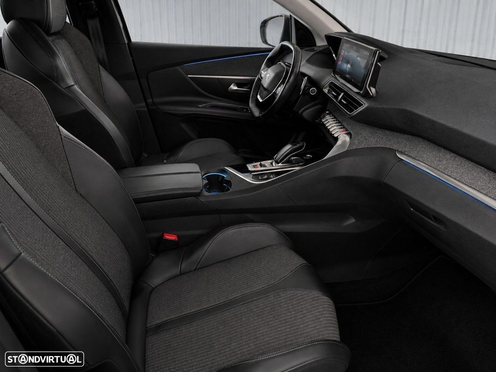 Peugeot 3008 1.5 BlueHDi Allure Pack EAT8 - 11