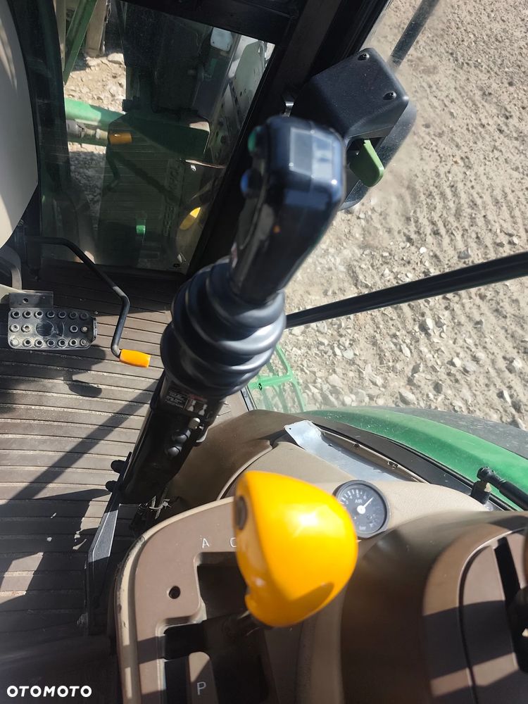 John Deere 5820 - 13