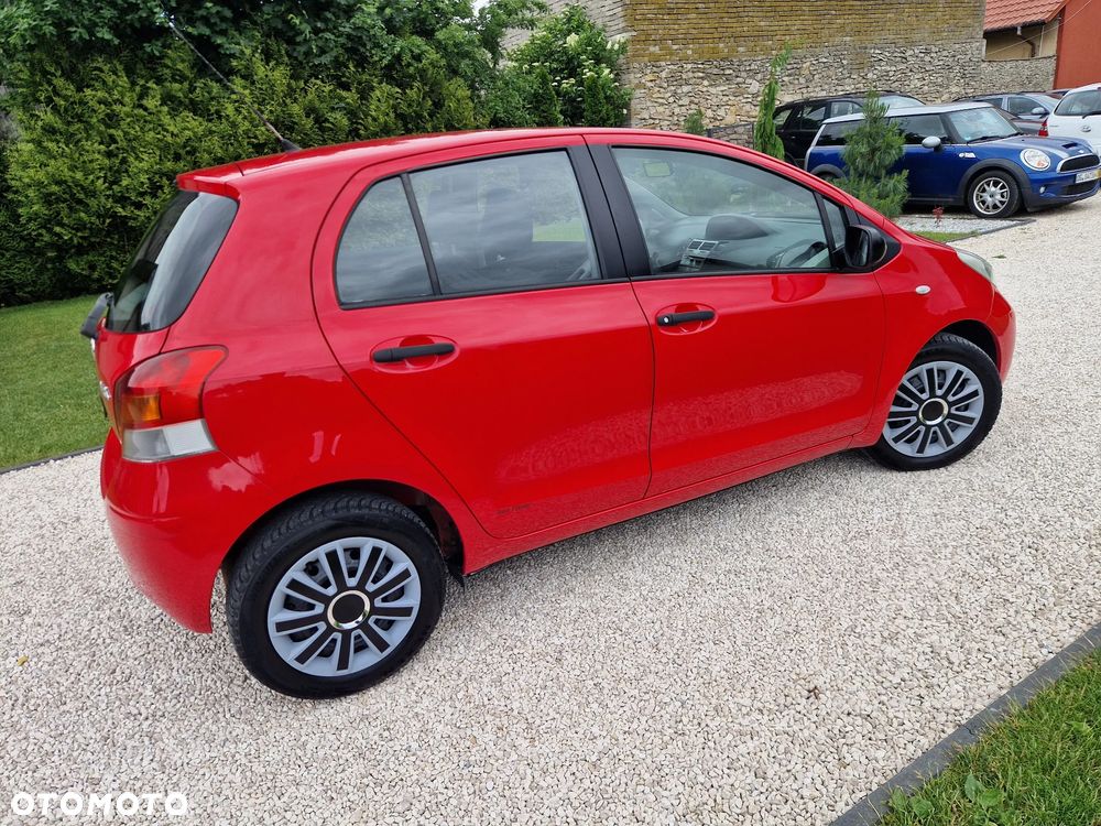 Toyota Yaris 1.33 VVT-i Cool - 4