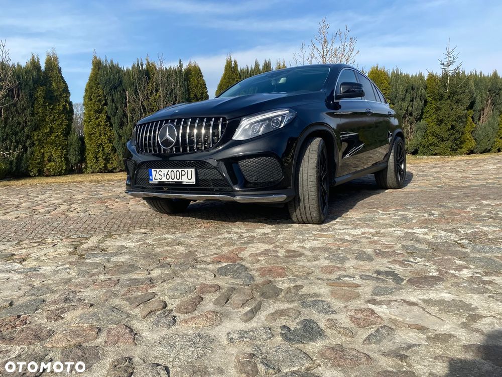 Mercedes-Benz GLE - 1