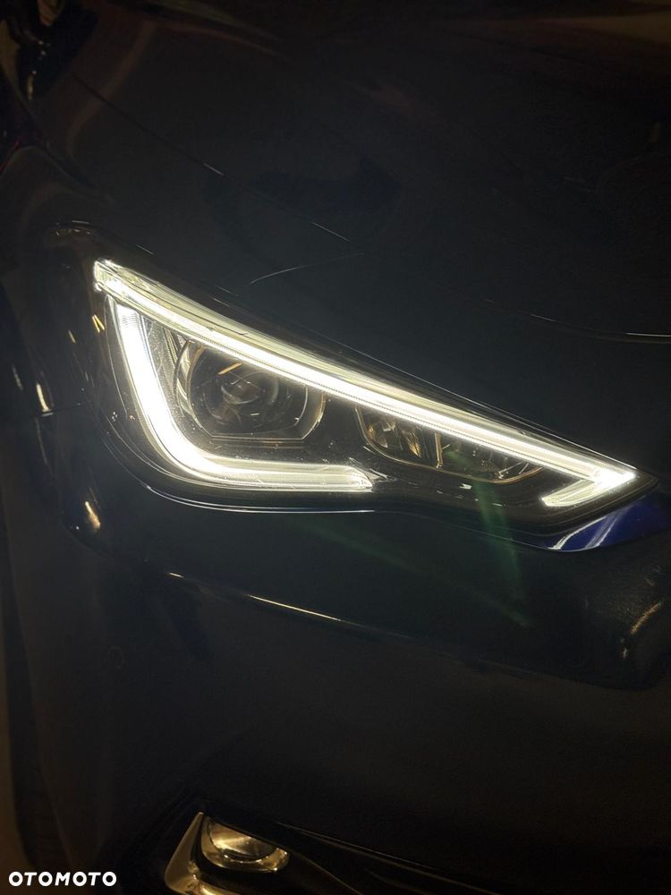 Infiniti Q60 2.0t Sport - 14
