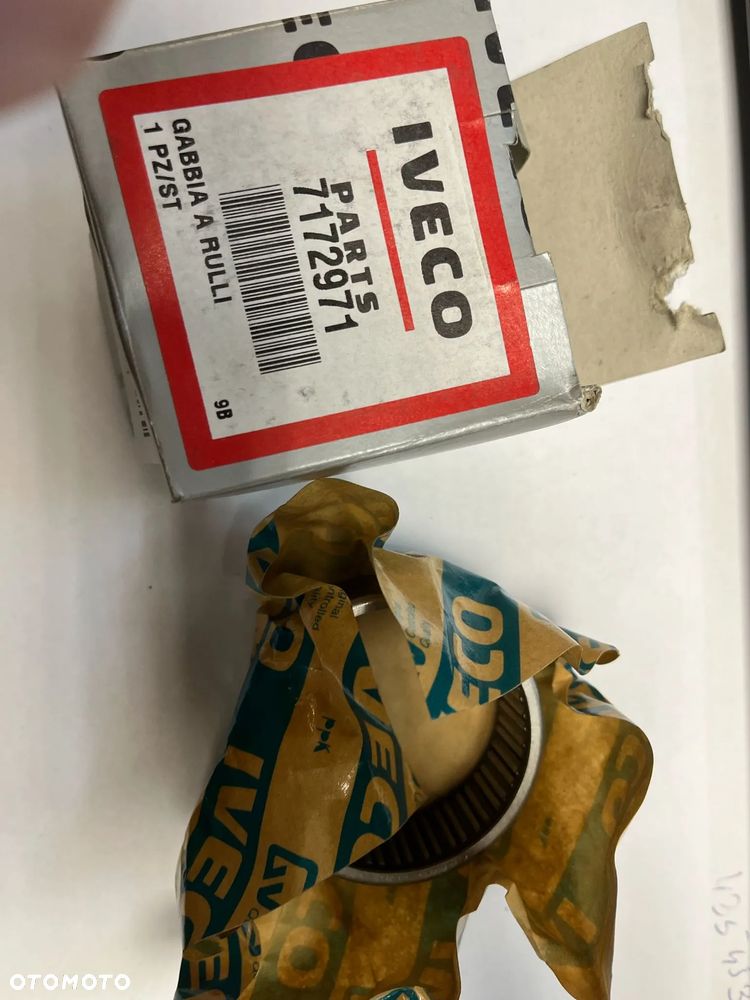 Zestaw naprawczy wahacza sworzeń zwrotnicy Iveco 7182177  7172971 717298 7182633 - 4