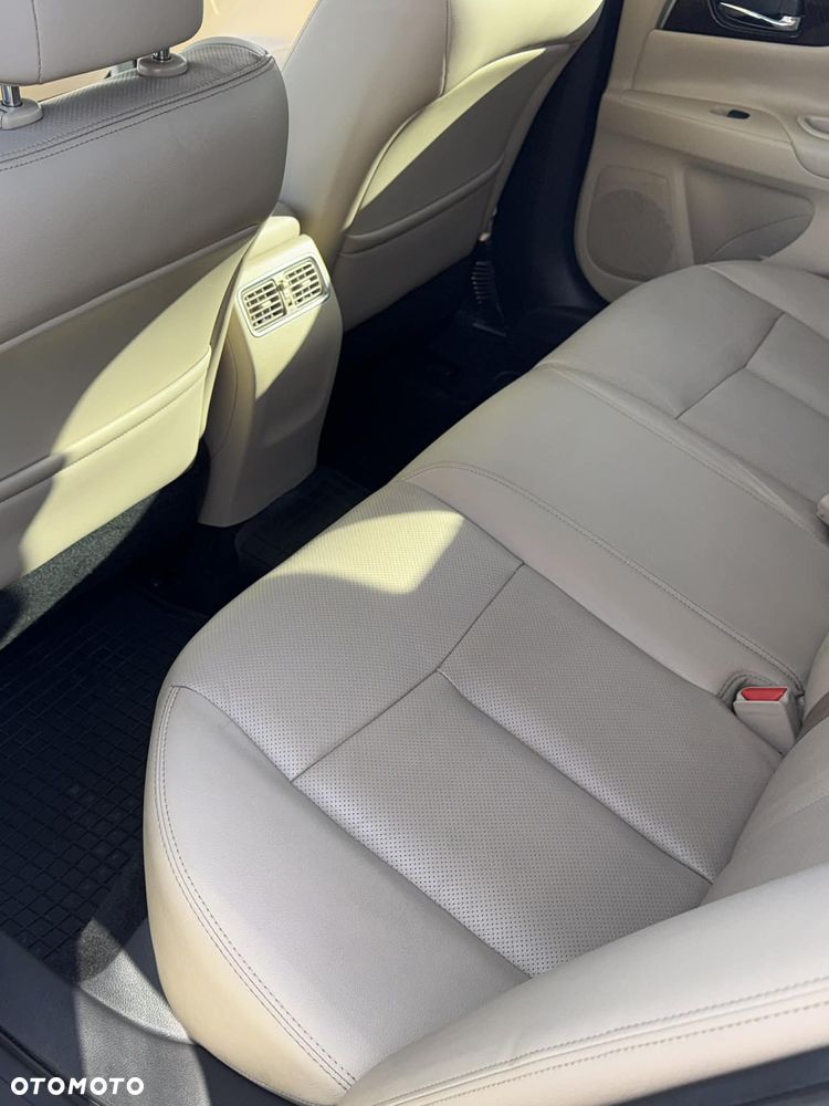 Nissan Altima - 26