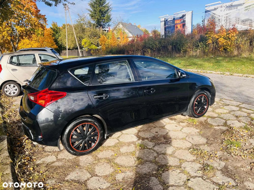 Toyota Auris 1.6 Prestige - 3