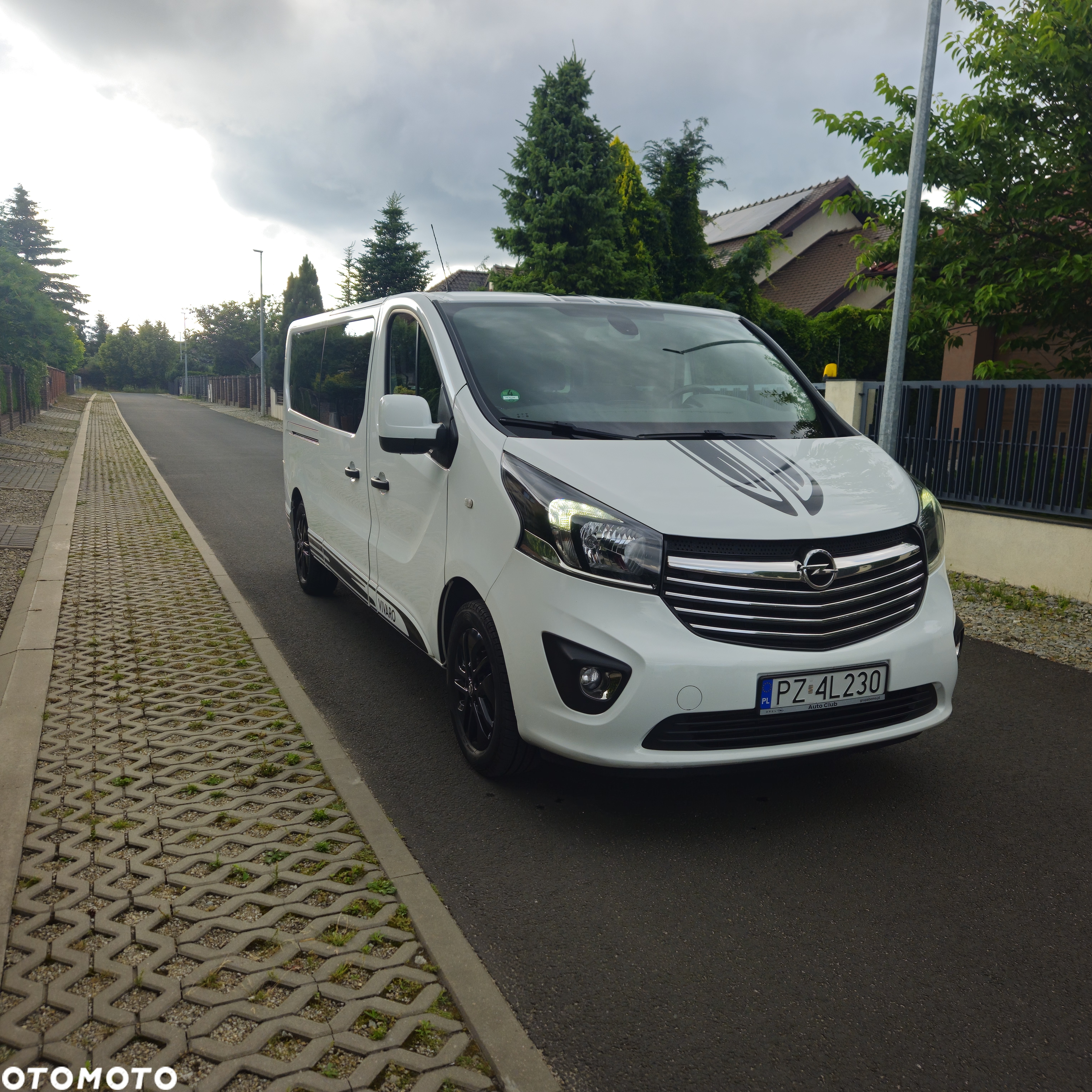 Opel Vivaro L2H1 2,9t Edition - 3