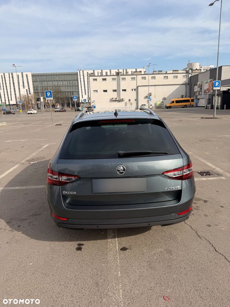 Skoda Superb 2.0 TDI Ambition - 7