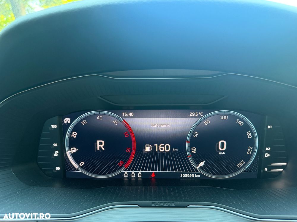 Skoda Superb 2.0 TDI DSG Ambition - 10
