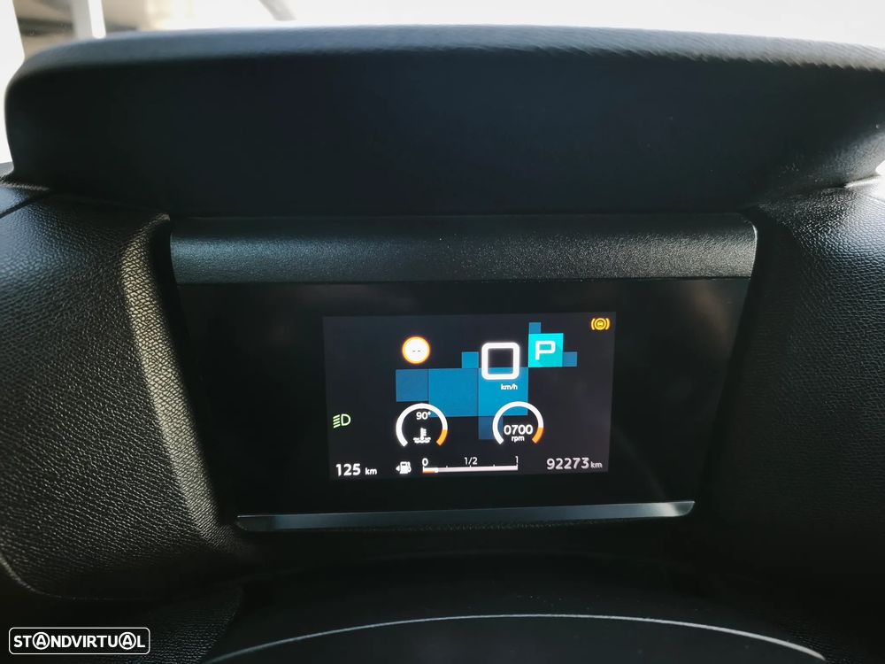 Citroën C4 X PureTech 130 Stop&Start EAT8 PLUS - 19