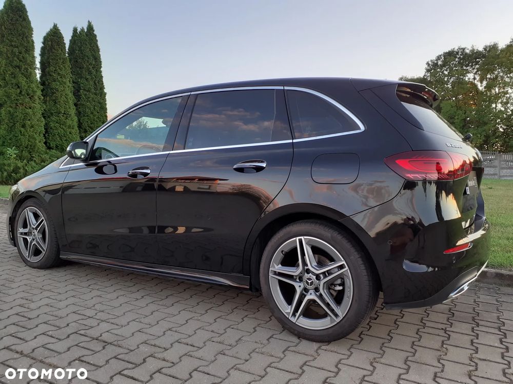 Mercedes-Benz Klasa B 200 d AMG Line 8G-DCT - 30