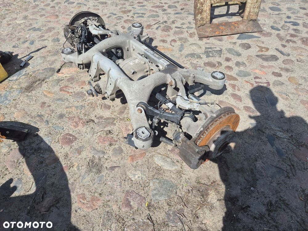 zawieszenie sanki dyfer tył BMW 7 G11 3.0 d - 3