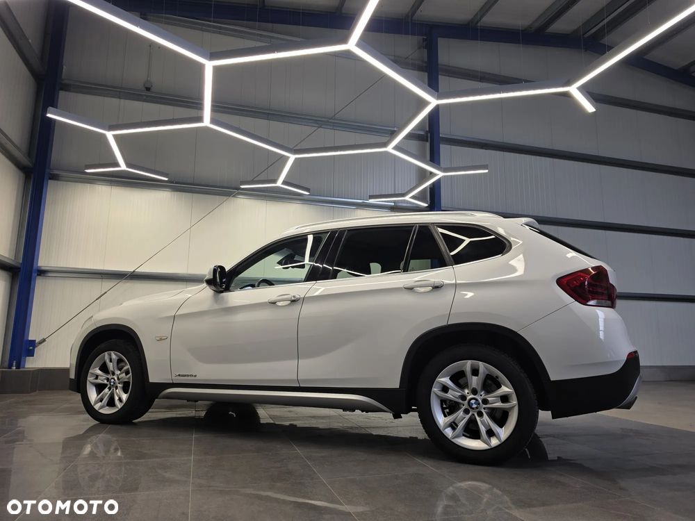 BMW X1 xDrive20d - 10