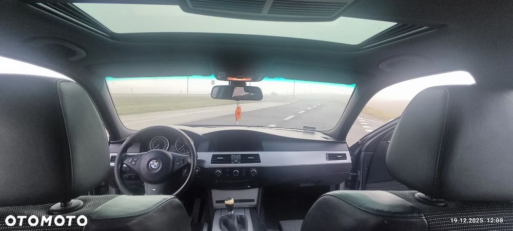 BMW Seria 5 530i - 14