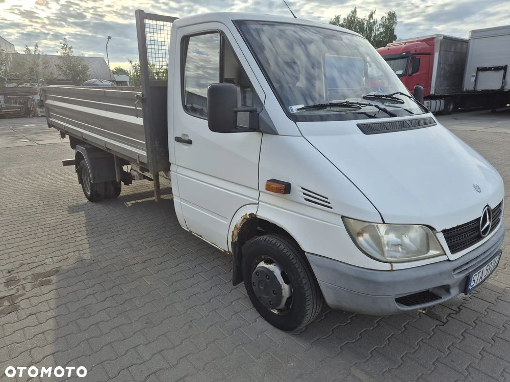 Mercedes-Benz Sprinter 413 - 1