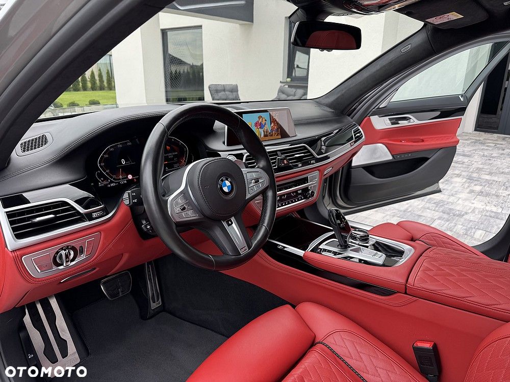 BMW Seria 7 750Ld xDrive sport - 28