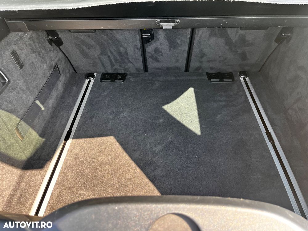 BMW Seria 5 520d Sport-Aut. - 21