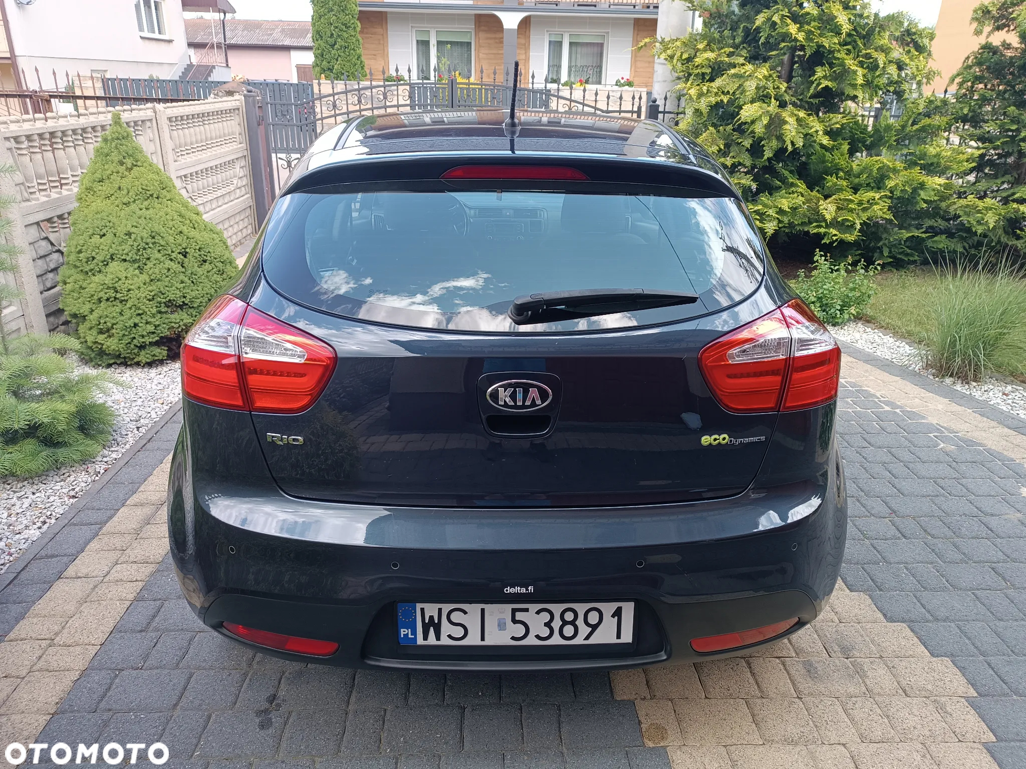 Kia Rio 1.4 L - 5