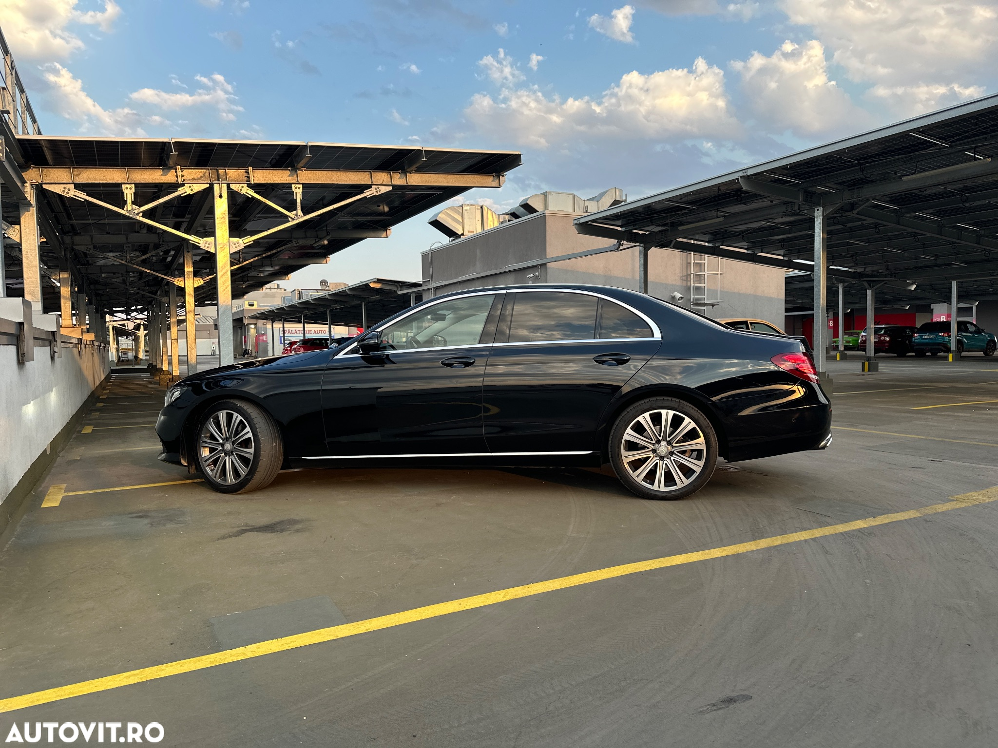 Mercedes-Benz E 220 d 4MATIC Aut. - 19