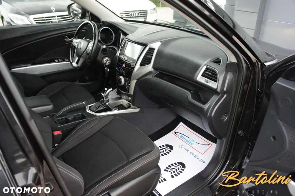 SsangYong/KGM Tivoli - 13