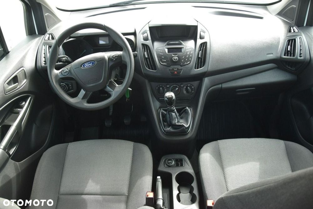 Ford Tourneo Connect Grand - 36