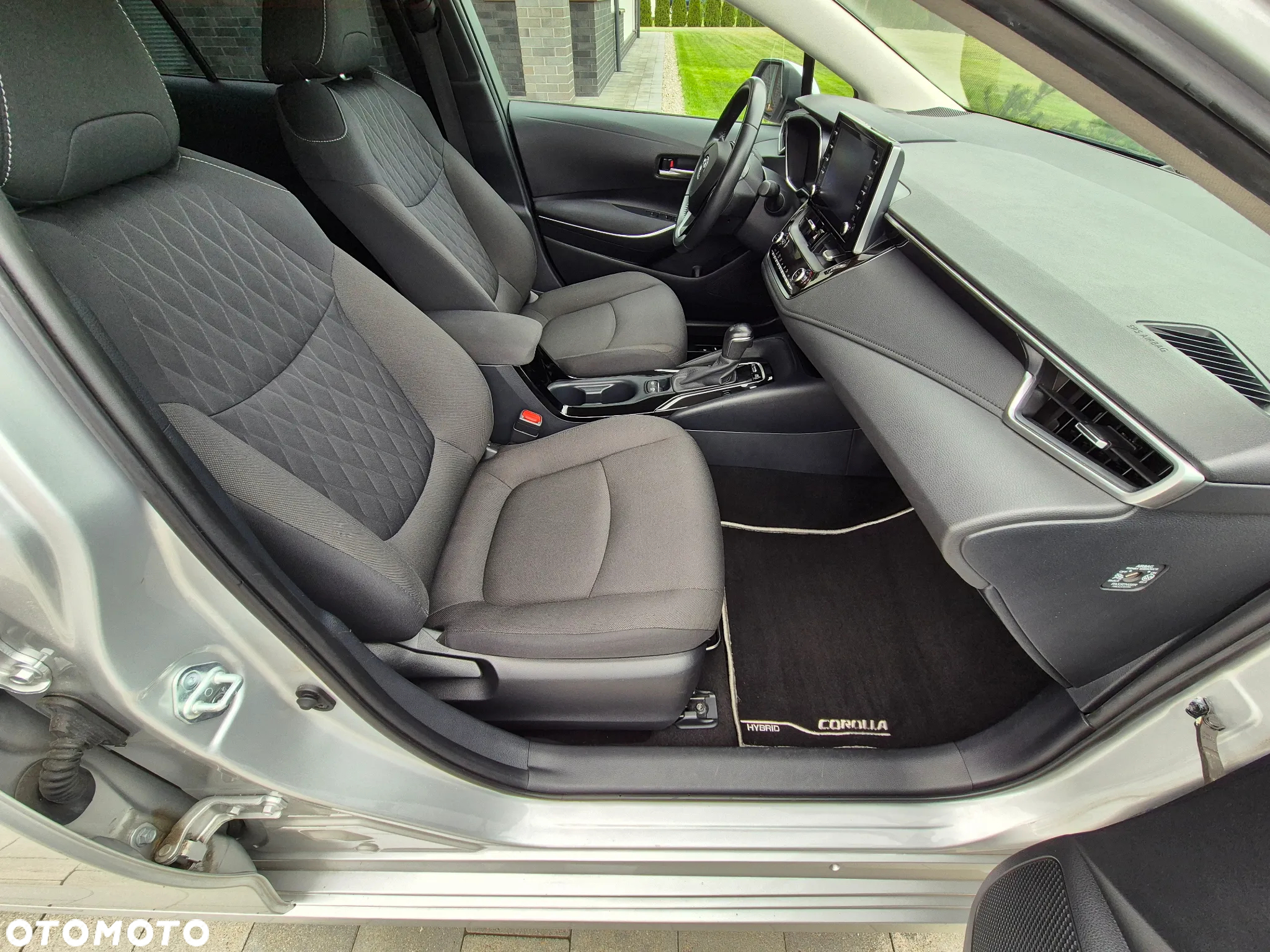 Toyota Corolla 1.8 Hybrid Comfort - 29