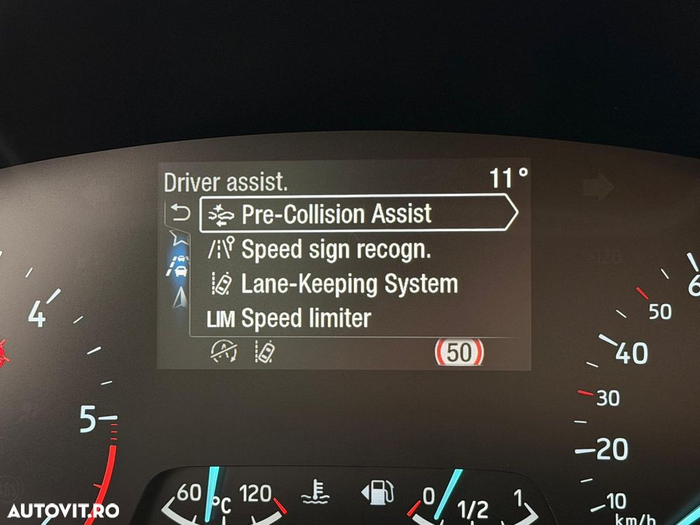 Ford Focus 2.0 EcoBlue Titanium - 28